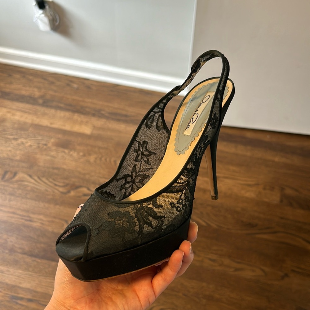 New Oscar della Renta black lace peep-toe stilettos